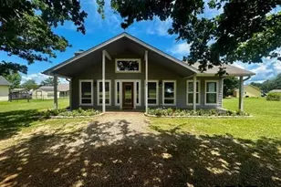 411 Cimarron Trail, Holly Lake Ranch, TX 75765 - Photo 1