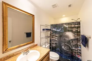 1107 East 8th, Mount Pleasant, TX 75455 - Photo 9