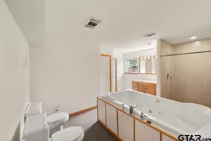 1720 Joyce, Arlington, TX 76011 - Photo 17