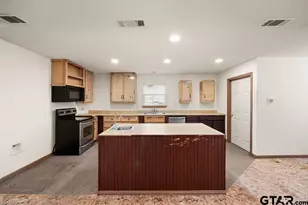 1720 Joyce, Arlington, TX 76011 - Photo 7