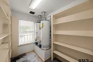 1720 Joyce, Arlington, TX 76011 - Photo 21