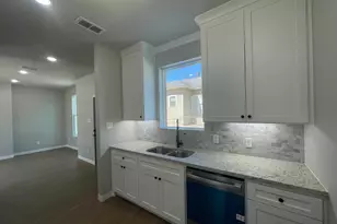 422 E Houston St, Tyler, TX 75702 - Photo 15