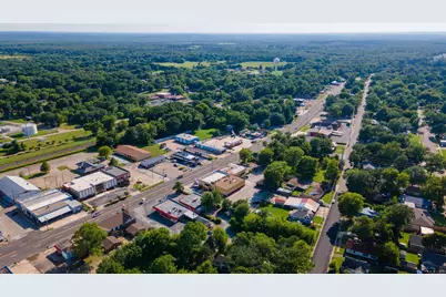 228 W Broad, Mineola, TX 75773 - Photo 9