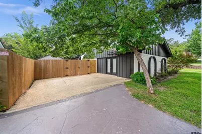 4107 Chester Drive, Tyler, TX 75701 - Photo 3