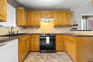 3631 Andrea St, Longview, TX 75604 - Photo 13