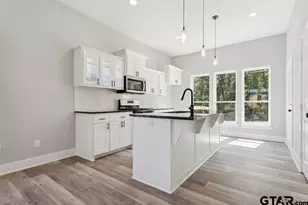 16330 Crossing Cir, Lindale, TX 75771 - Photo 11