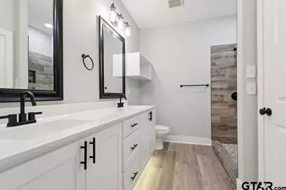 16330 Crossing Circle, Lindale, TX 75771 - Photo 19