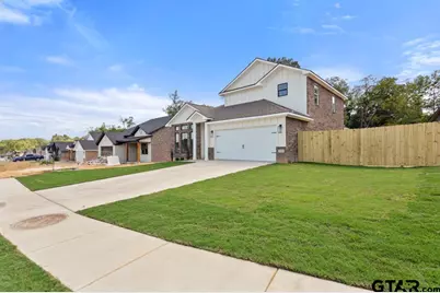 16330 Crossing Circle, Lindale, TX 75771 - Photo 3