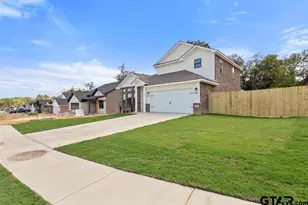 16330 Crossing Cir, Lindale, TX 75771 - Photo 3