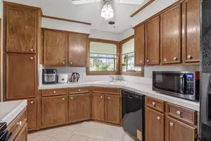 802 Carriage Dr, Tyler, TX 75703 - Photo 7