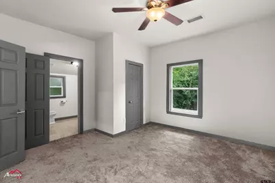 200 Jenkins St, Henderson, TX 75652 - Photo 19