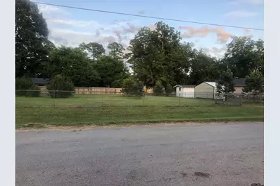 319 Daniels St, Rusk, TX 75785 - Photo 3