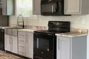 310 Randall Ave, Jefferson, TX 75657 - Photo 3