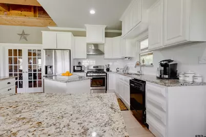 5652 An County Rd 2202, Palestine, TX 75803 - Photo 9