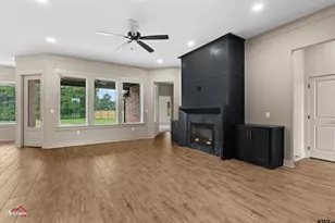 190 Brooks Dr, Gladewater, TX 75647 - Photo 5