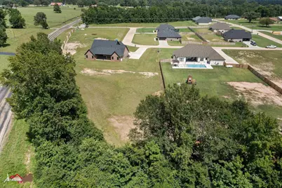 190 Brooks Dr, Gladewater, TX 75647 - Photo 33