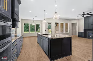 190 Brooks Dr, Gladewater, TX 75647 - Photo 13