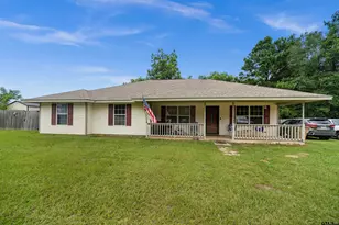 927 Co Rd 3406, Jacksonville, TX 75766 - Photo 1