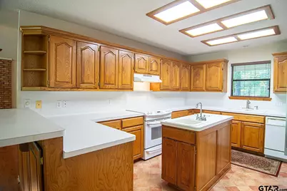 336 Peaceful Valley Trail, Holly Lake Ranch, TX 75765 - Photo 5