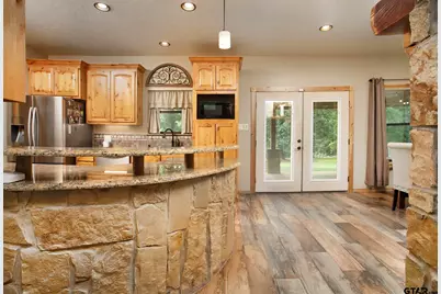 864 Pyeatt Dr, Gladewater, TX 75647 - Photo 23
