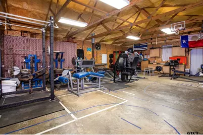 864 Pyeatt Dr, Gladewater, TX 75647 - Photo 11