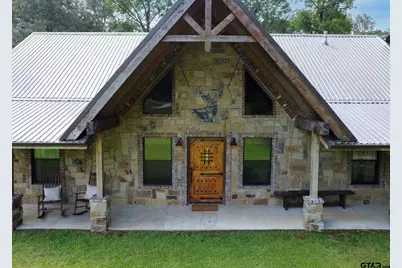 864 Pyeatt Dr, Gladewater, TX 75647 - Photo 1