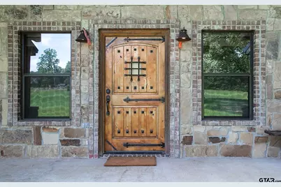 864 Pyeatt Dr, Gladewater, TX 75647 - Photo 17