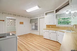 1203 Dogwood, Tyler, TX 75701 - Photo 7