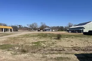 923 W Dallas Ave, Cooper, TX 75432 - Photo 17