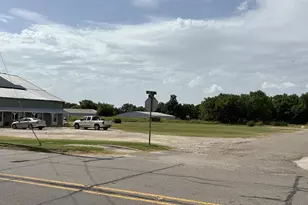 923 W Dallas Ave, Cooper, TX 75432 - Photo 15