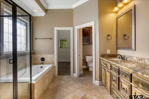 170 Ashbriar Ln, Longview, TX 75605 - Photo 23