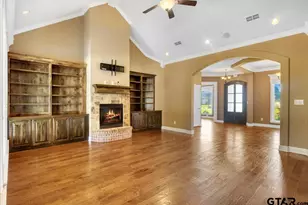 170 Ashbriar Ln, Longview, TX 75605 - Photo 13