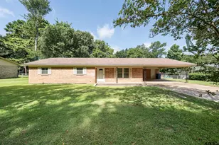 209 Beach St, Jacksonville, TX 75766 - Photo 3