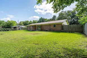 209 Beach St, Jacksonville, TX 75766 - Photo 7