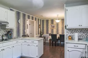 21249 Main St, Chandler, TX 75758 - Photo 23