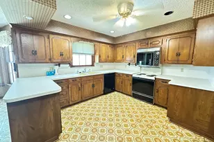 1825 Co Rd 3201, Jacksonville, TX 75766 - Photo 5