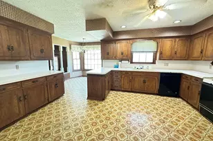 1825 Co Rd 3201, Jacksonville, TX 75766 - Photo 3