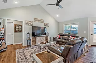 112 Brenlind Ln, Mineola, TX 75773 - Photo 3