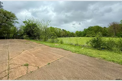 2416 S Main, Lindale, TX 75771 - Photo 11