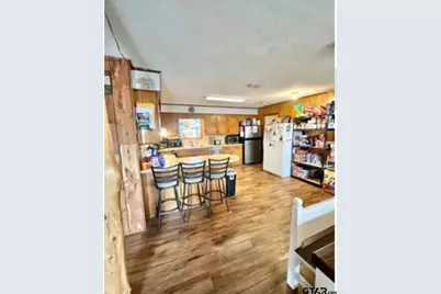 1003 West Point Tap Rd, Palestine, TX 75803 - Photo 9