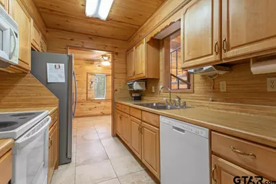 13833 Big Oak Bay Rd, Tyler, TX 75707 - Photo 9