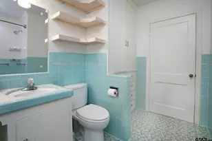 502 W Hubbard St, Lindale, TX 75771 - Photo 19