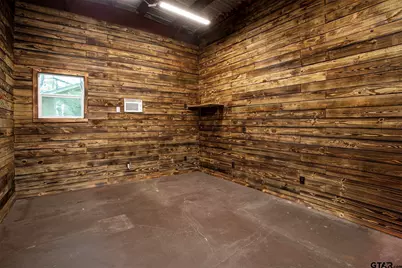 502 W Hubbard St, Lindale, TX 75771 - Photo 29