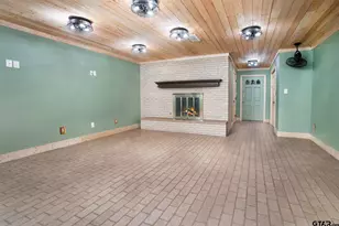 502 W Hubbard St, Lindale, TX 75771 - Photo 5