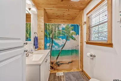 983 Beachside, Chandler, TX 75758 - Photo 11