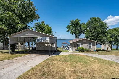 983 Beachside, Chandler, TX 75758 - Photo 17