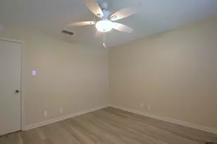 7415 Hollyoak Dr, Tyler, TX 75703 - Photo 19