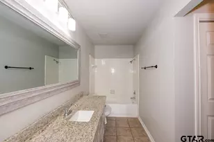 5809 Hollytree, Tyler, TX 75703 - Photo 17