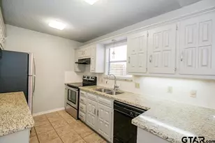 5809 Hollytree, Tyler, TX 75703 - Photo 11