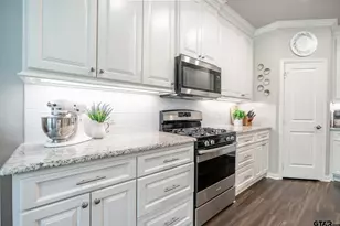 719 Cambridge Bend Cir, Tyler, TX 75703 - Photo 15